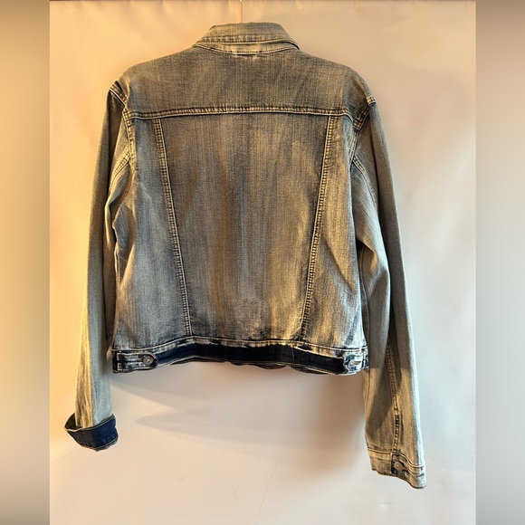 PUZZLE JEANS WEAR LIGHT WASH DENIM WOMEN’S TRUCKER STYLE JACKET SIZE XL - Picture 3 of 11